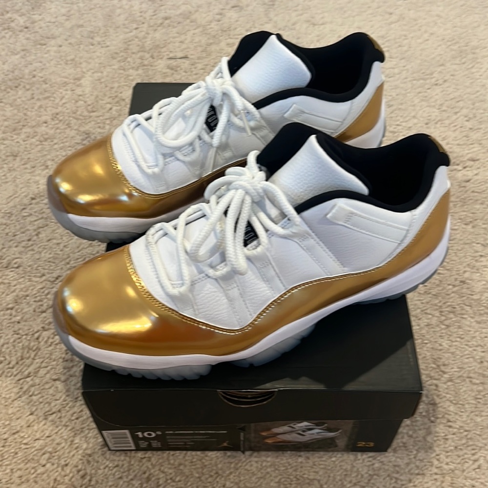 Jordan 11 Low Closing Ceremony
